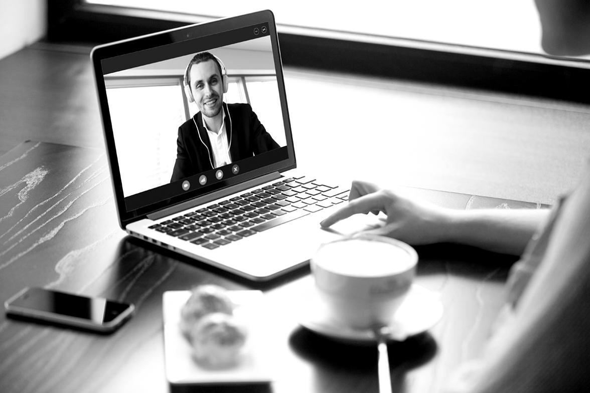 Arbeitsumgebung mit SEO-Analyse und Ranking-Daten